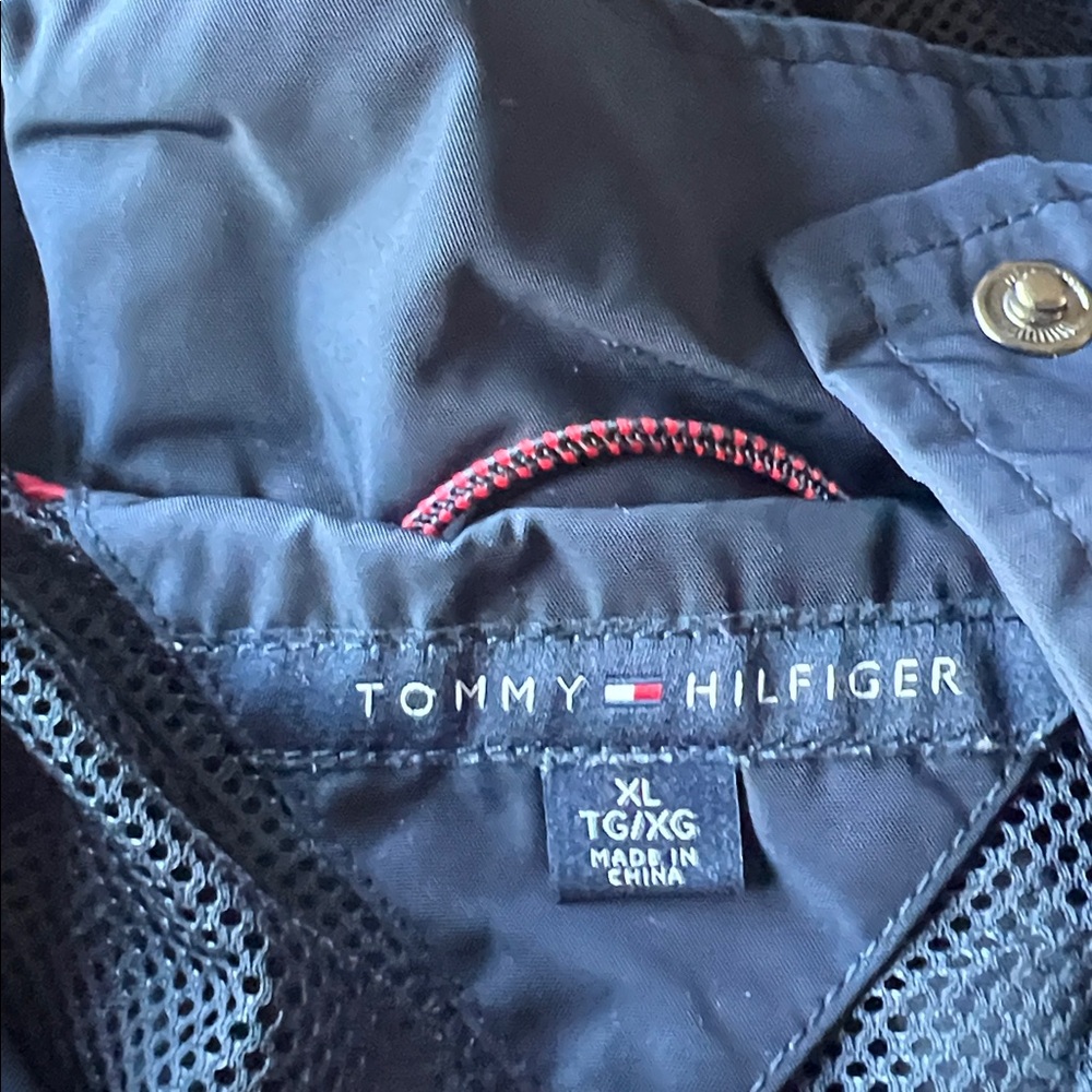 Tommy Hilfiger Navy and Red Hooded Jacket size XL - Picture 3 of 5